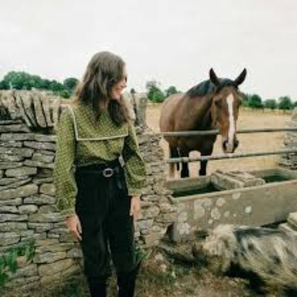 Doen Navy Floral Blouse - Picture 11 of 13